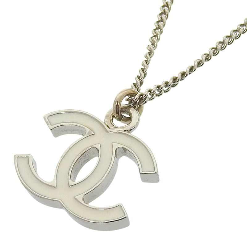 CHANEL　シャネル　ココマーク　ネックレス　ホワイト　05V　シルバー　GP シャネル CHANEL ココマーク ネックレス GP ホワイト/ゴールド色 05V