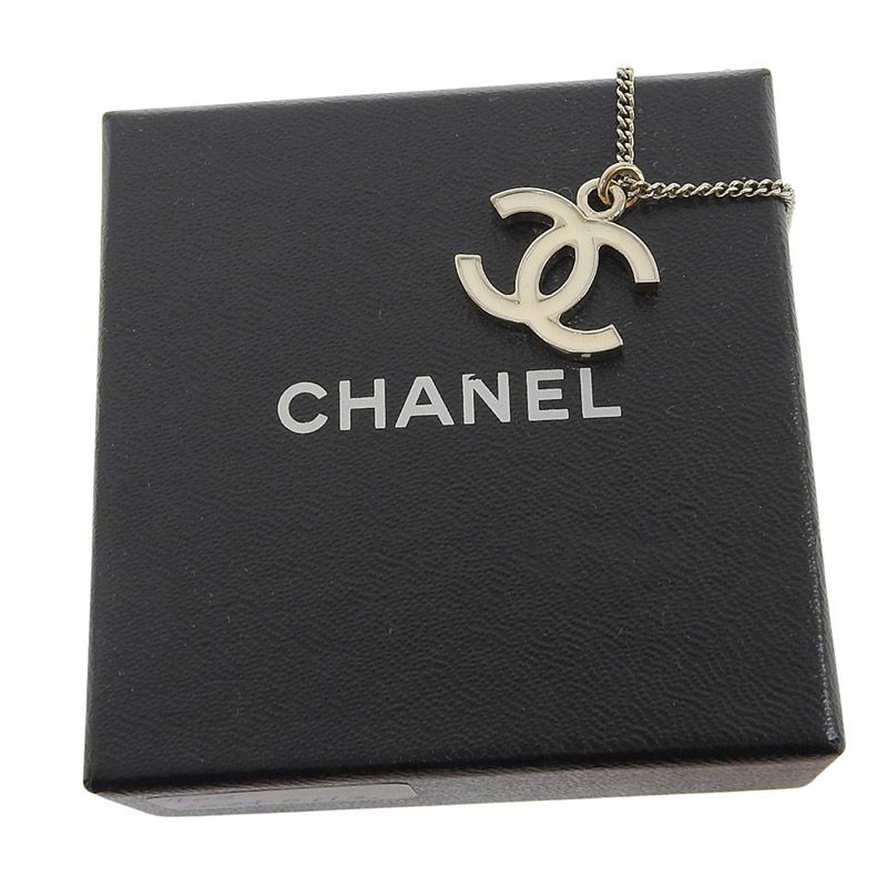 シャネル CHANEL ココマーク ネックレス GP ホワイト/ゴールド色 05V