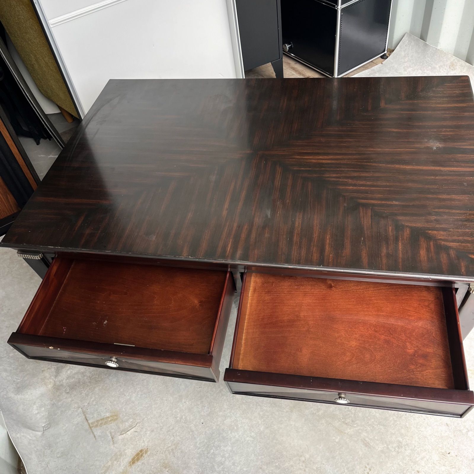 取付無料！メートランドスミス おしゃれアンティーク引き出し付きローテーブル✨ 取付無料！メートランドスミス おしゃれアンティーク引き出し付きロー