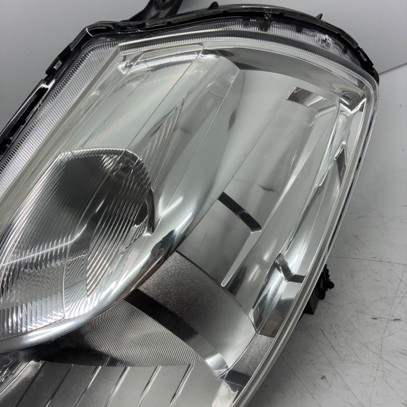 ティーダ ヘッドライト 左右 HID P7780 C11 NC11 バラスト付き 日産 