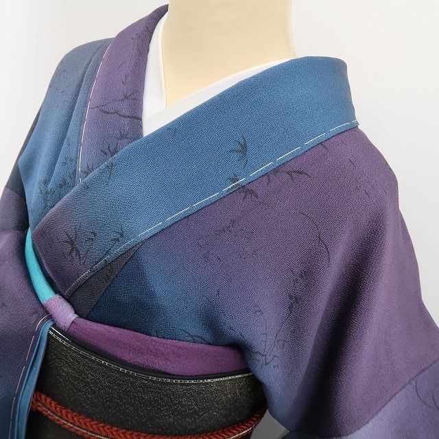 仕付け糸付”暈しに遊ぶ鳥獣戯画のひそやかさ”付下げ小紋