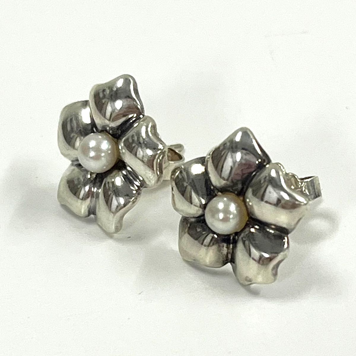 TIFFANY&Co. ティファニー フラワーパール ピアス シルバー 925