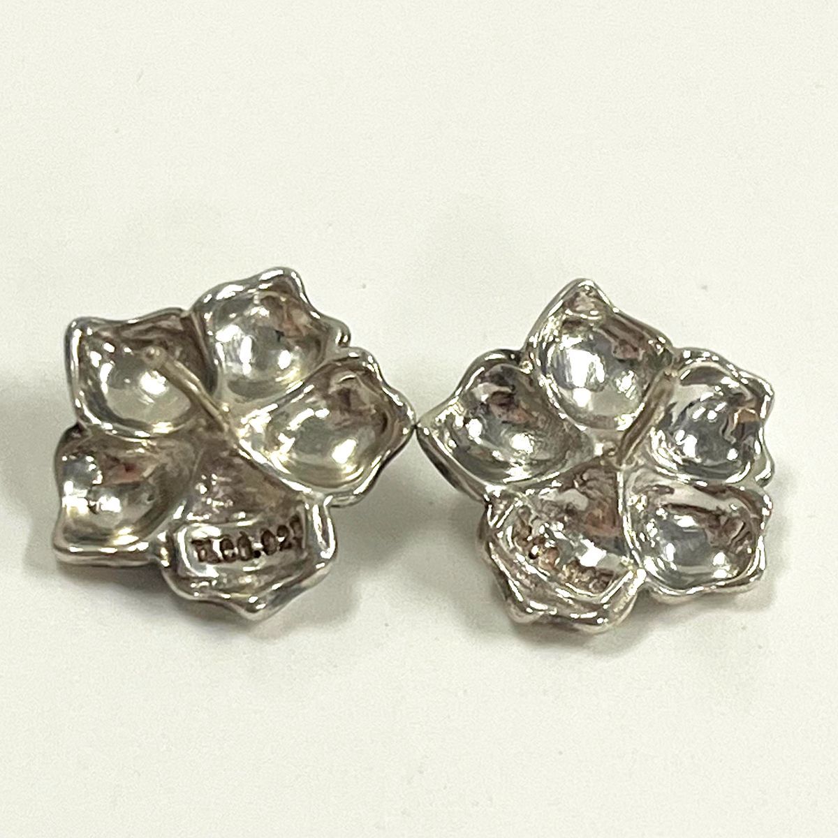 TIFFANY&Co. ティファニー フラワーパール ピアス シルバー 925 - メルカリ