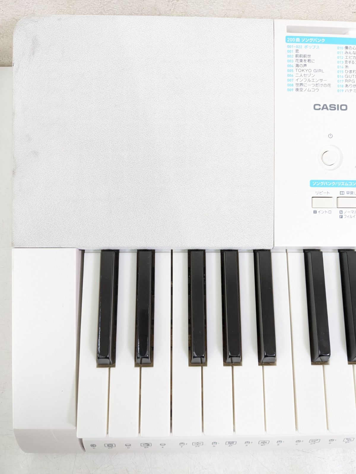 CASIO LK-228 2017年製 光ナビゲーション 61鍵盤 電子ピアノ 電子