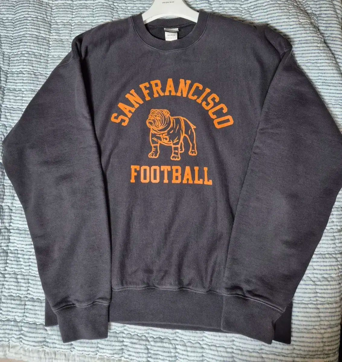 100%新品，最新作 (L) V S C SWEAT (サンフランシスコ)_チャコール トレーナー・スウェット