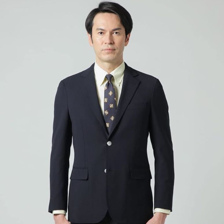 14 未使用　ニューヨーカー　ブレザー　46 M ネイビー　現行品 14 未使用 ニューヨーカー ブレザー 46 M ネイビー 現行品 14 未使用