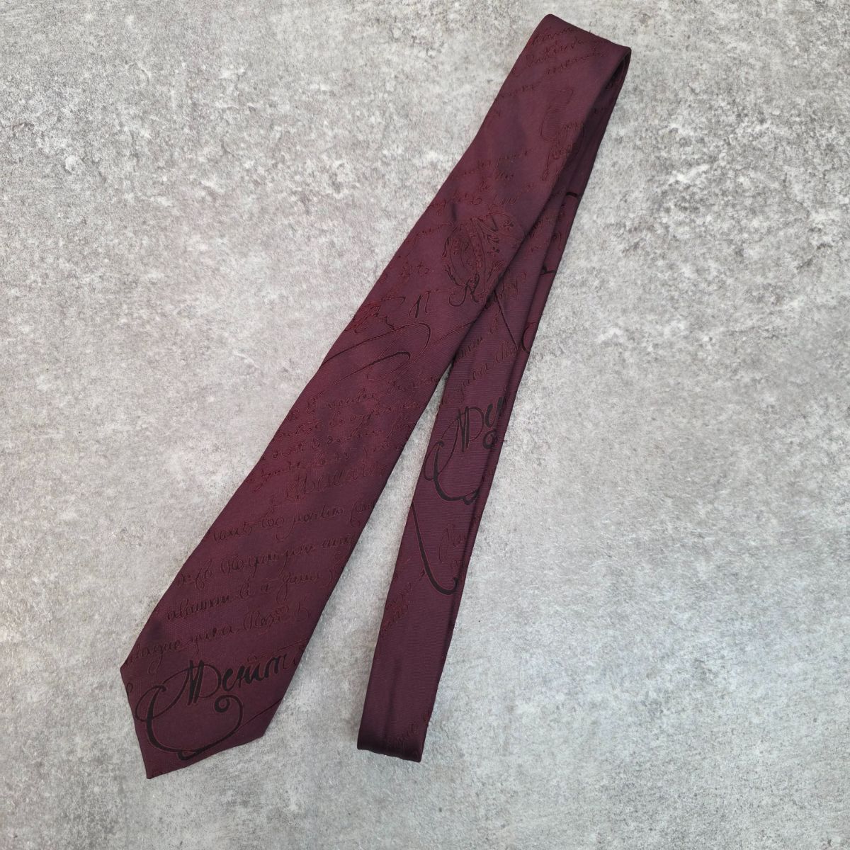 定価3.9万 ベルルッティ カリグラフィー スクリットシルク ネクタイ ボルドー 定価3.9万 ベルルッティ カリグラフィー スクリットシルク ネクタイ