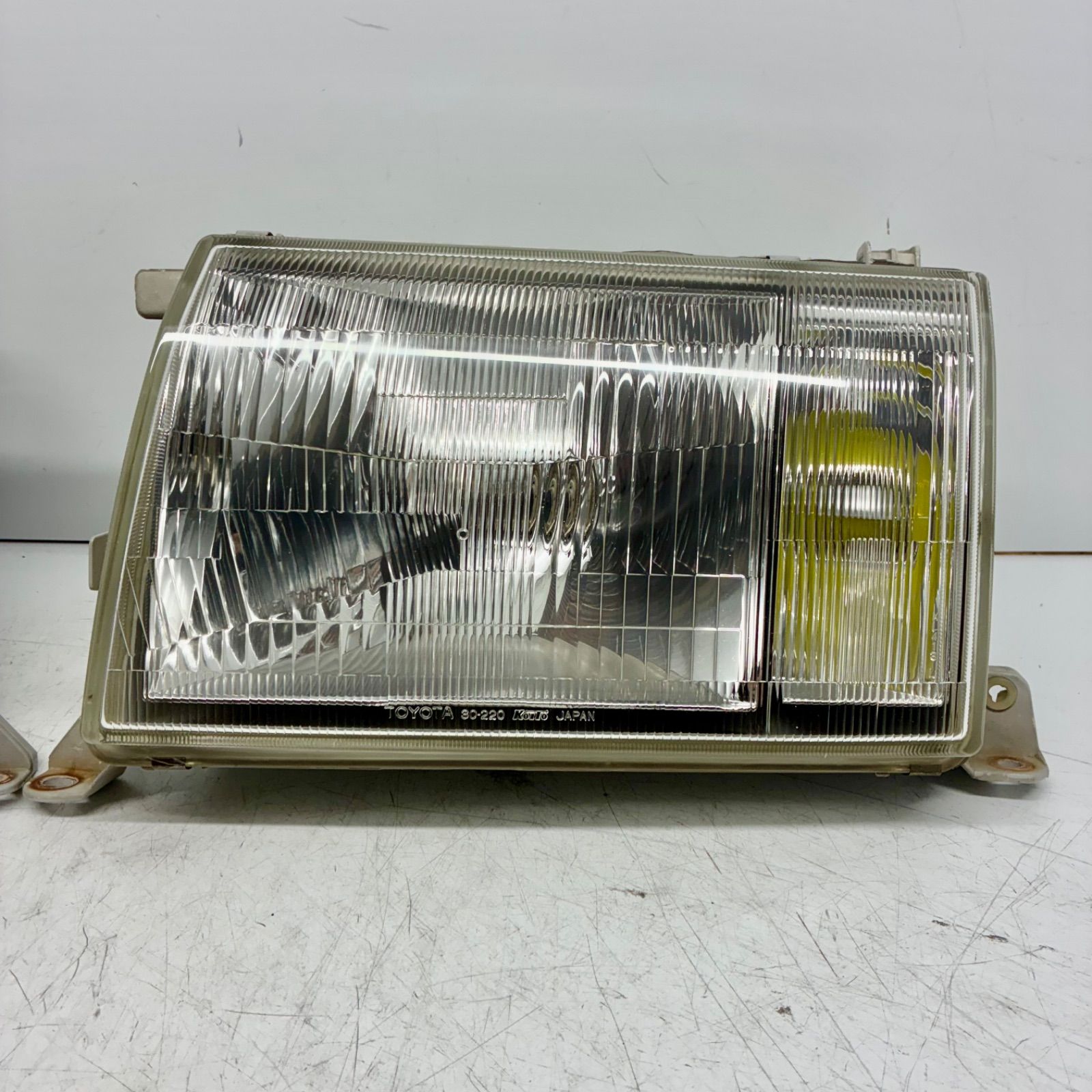 YS 美品【コーティング済】トヨタ JZS151 JZS153 JZS155 JZS157 15