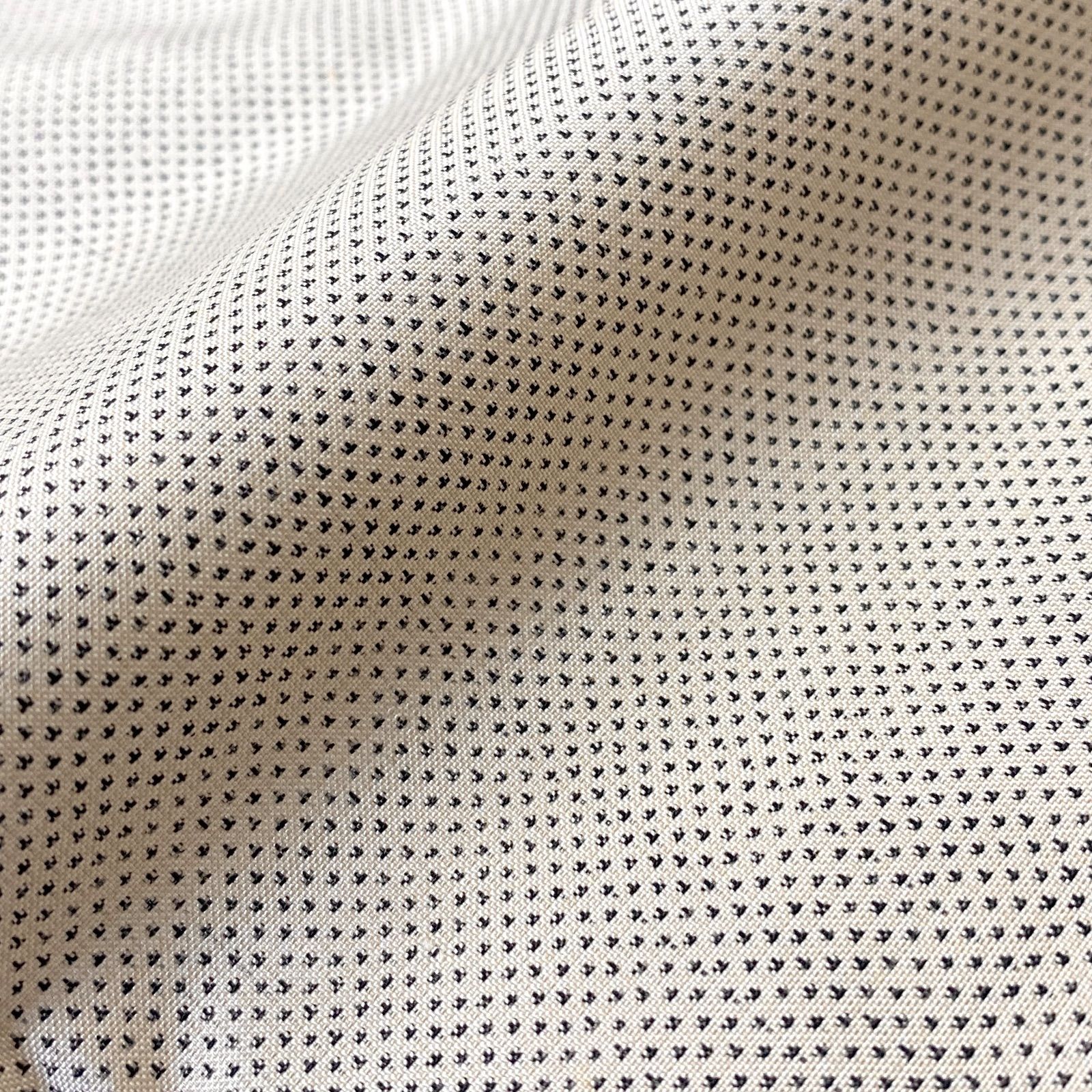 美品 逸品 上品 正絹 本場大島紬 白大島 蚊絣 K1032 - メルカリ