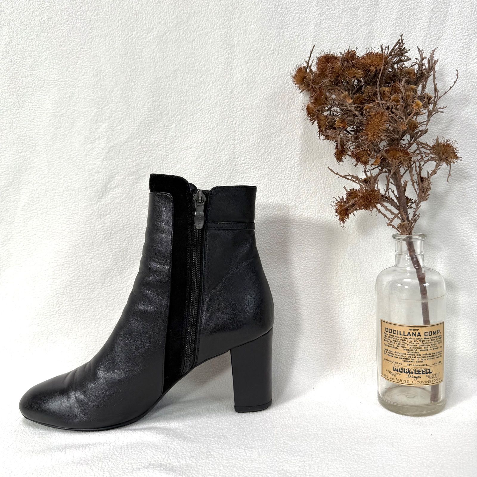 良品・23.5✨ダイアナ 金具 サイドジップ ポインテッドトゥ ショート