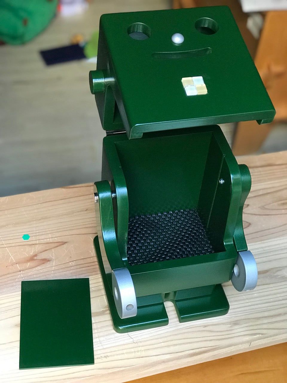 えて ロボット型卓上収納