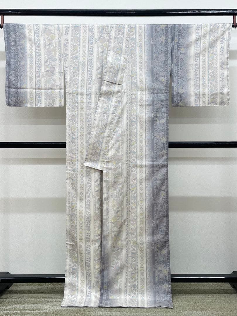 本場縞大島 染大島 訪問着 本場大島紬 総柄 更紗文様 正絹 旗印 躾糸