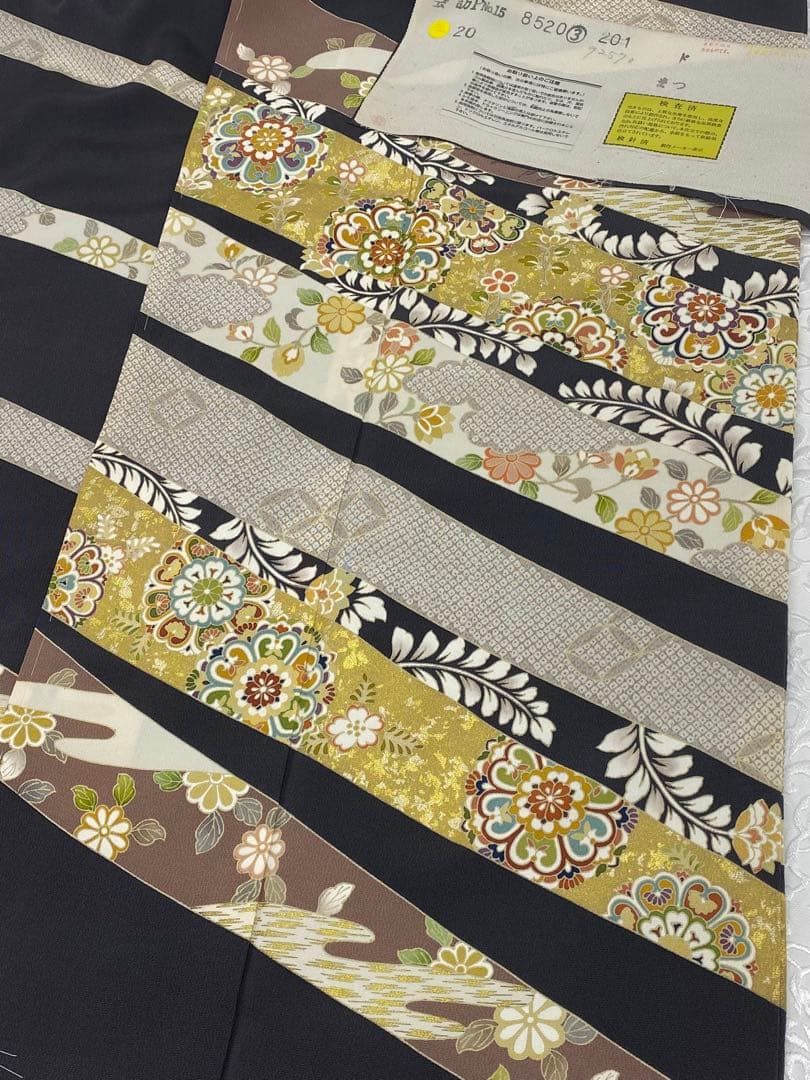 吉澤の友禅 訪問着 金駒 金彩 ちりめん 正絹 躾糸付き - メルカリ