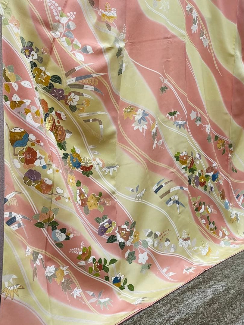 京友禅 訪問着 金駒 金彩 暈し染 糸巻き 正絹 躾糸付き 京友禅 手描き 訪問着 刺繍 金駒 金彩 正絹 躾糸付き KH164 - メルカリ