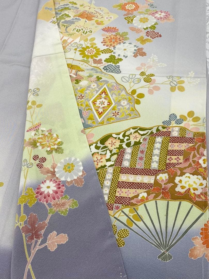 加賀友禅 大久保謙一 色留袖 落款入 仮絵羽 未仕立て品 八掛付き 正絹 加賀友禅 大久保謙一 色留袖 落款入 仮絵羽 未仕立て品 八掛