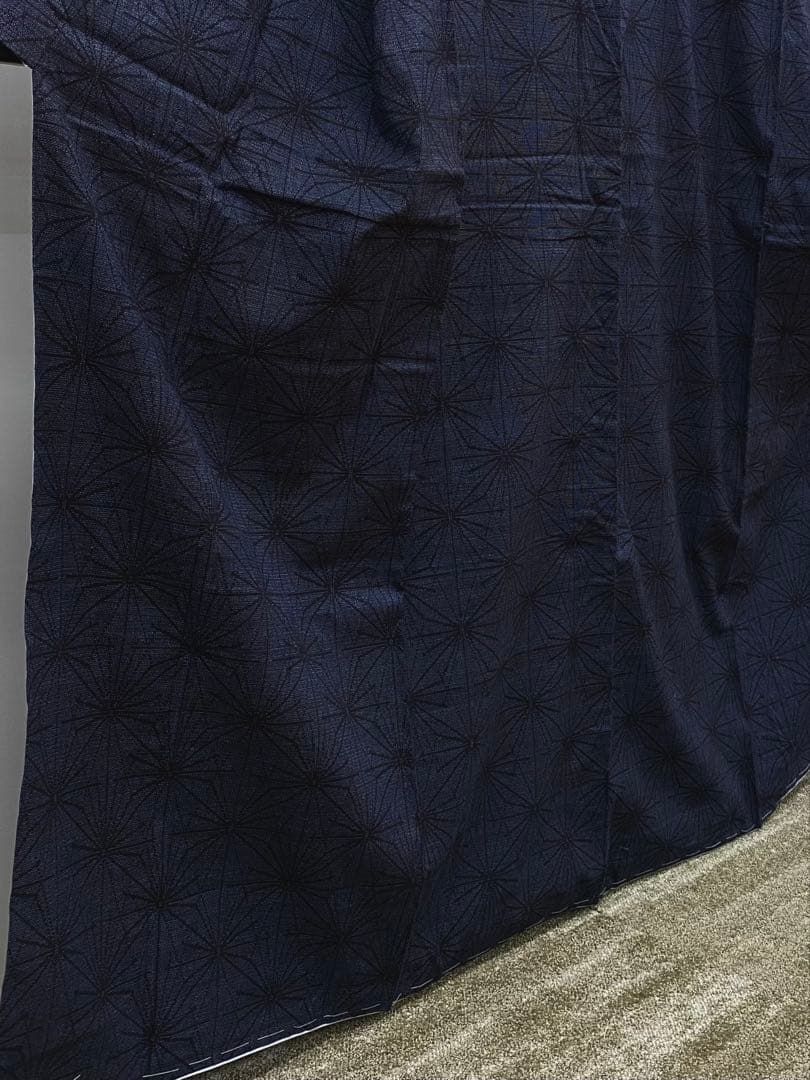 160亀甲 重要無形文化財指定 本場結城紬 幾何学模様 正絹 躾糸付き