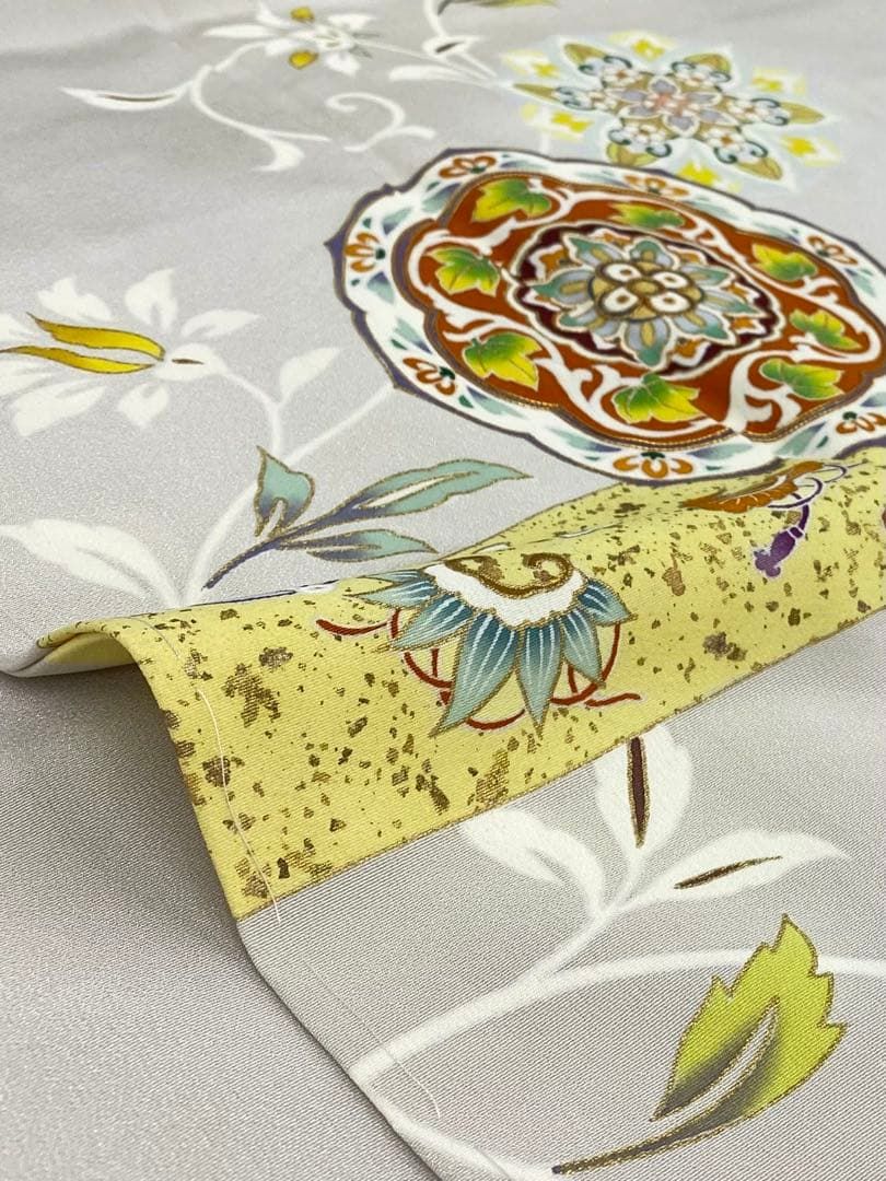 京友禅 訪問着 金駒 金彩 鏡裏文 宝尽くし 正絹 躾糸付き くすみカラー