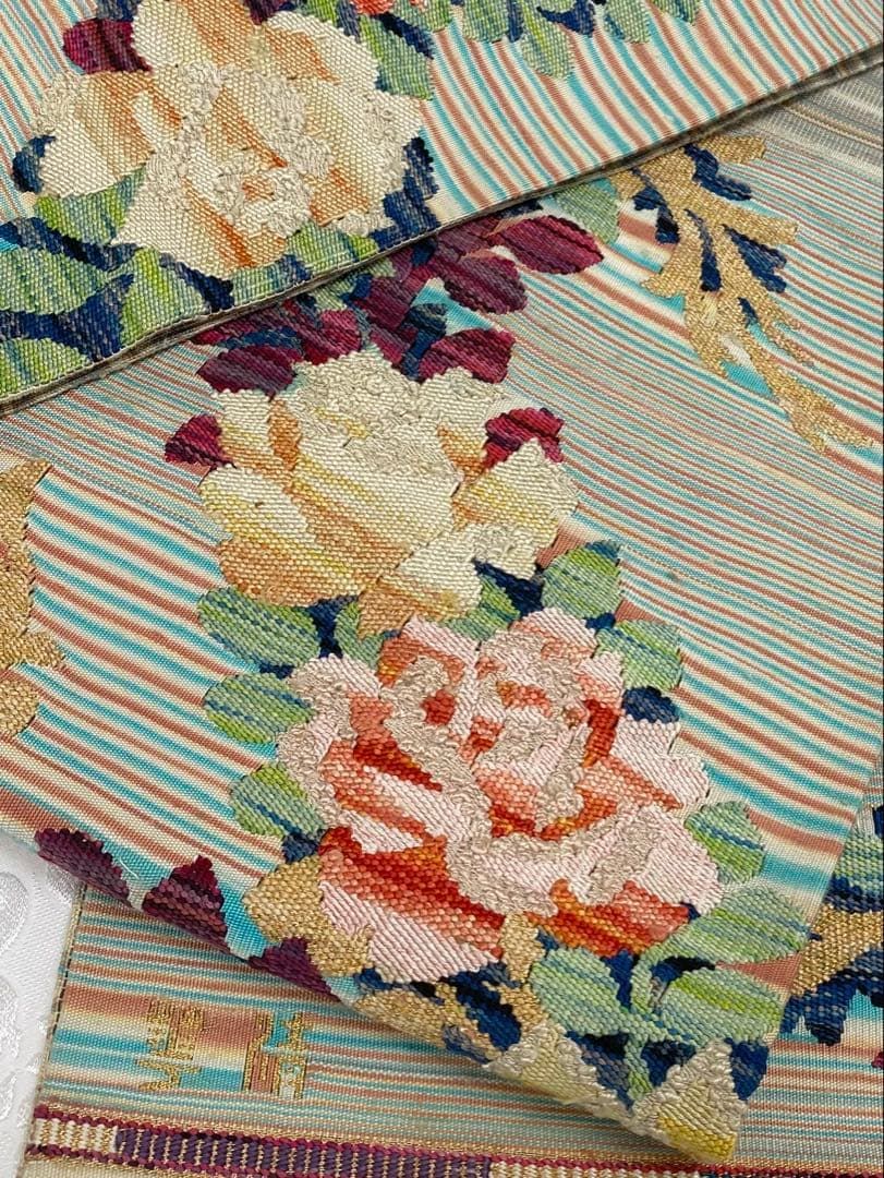 特選 山鹿清華 手織錦 綴れ織 袋帯 薔薇 金糸 正絹 お太鼓柄 桐箱付き 特選 山鹿清華 手織錦 綴れ織 袋帯 薔薇 金糸 正絹 お太鼓柄 桐箱付き