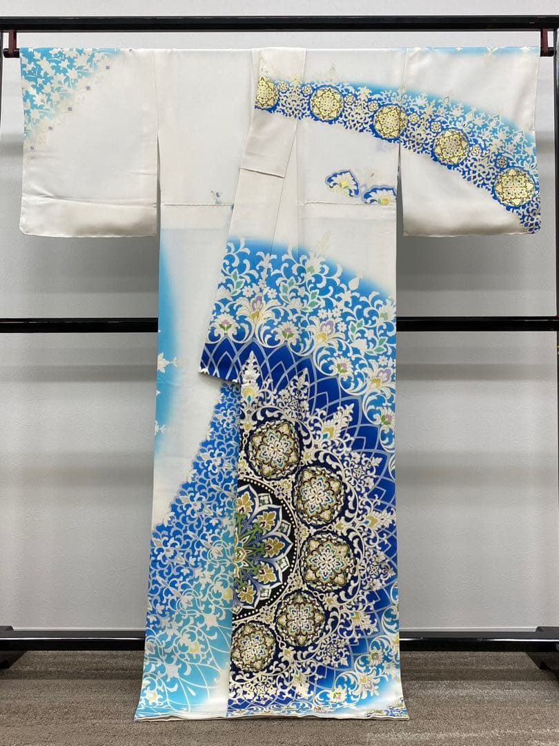 吉澤の友禅 十日町 訪問着 金駒 金彩 華紋 正絹 躾糸付き 吉澤の友禅 十日町 訪問着 金駒 金彩 華紋 正絹 躾糸付き K535 - メルカリ