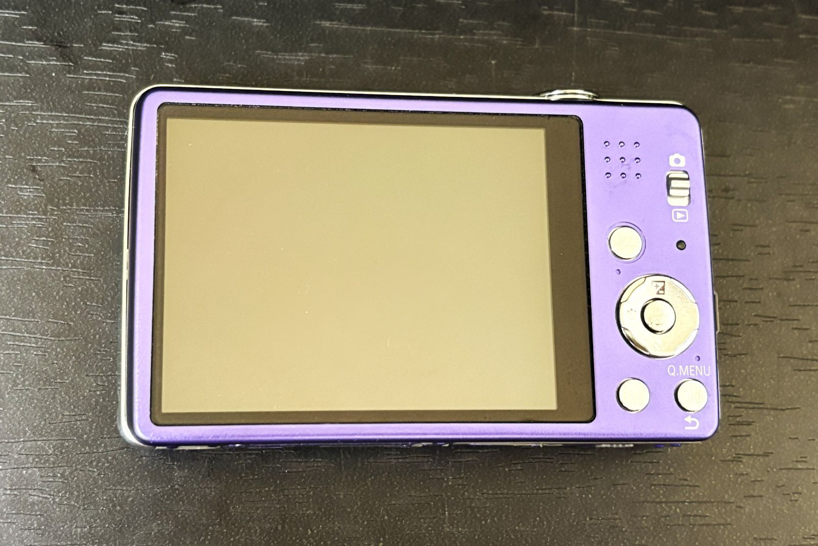 Panasonic・パナソニック】 LUMIX DMC-FH8 パナソニック デジカメ