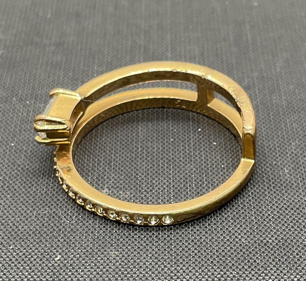 スワロフスキー リング B25081474 - メルカリ