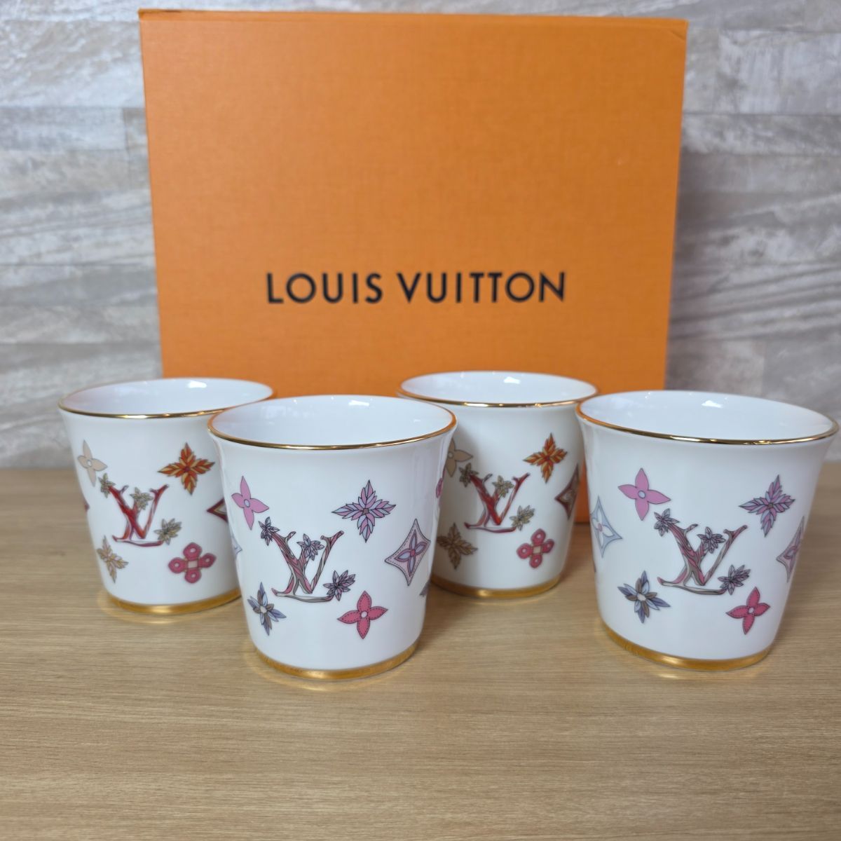 LOUIS VUITTON ルイヴィトン セット 4 ゴブレ モノグラムフラワー 食器  