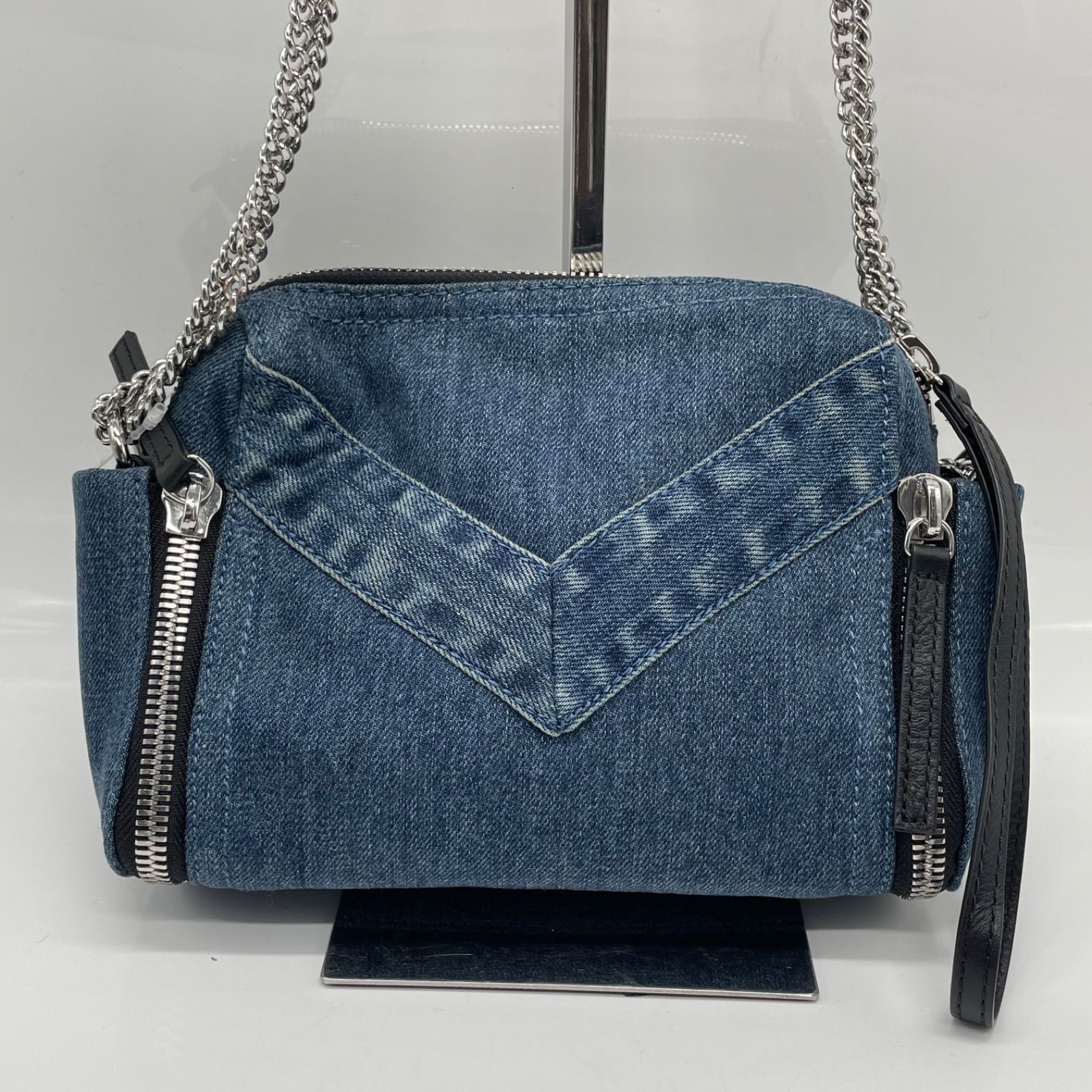 DIESEL（ディーゼル）の「レディース デニム キルティング ショルダー  