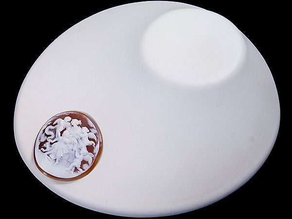 ジュエリー極】女性と天使たちの彫刻 シェルカメオルース 50.2mm×50.1