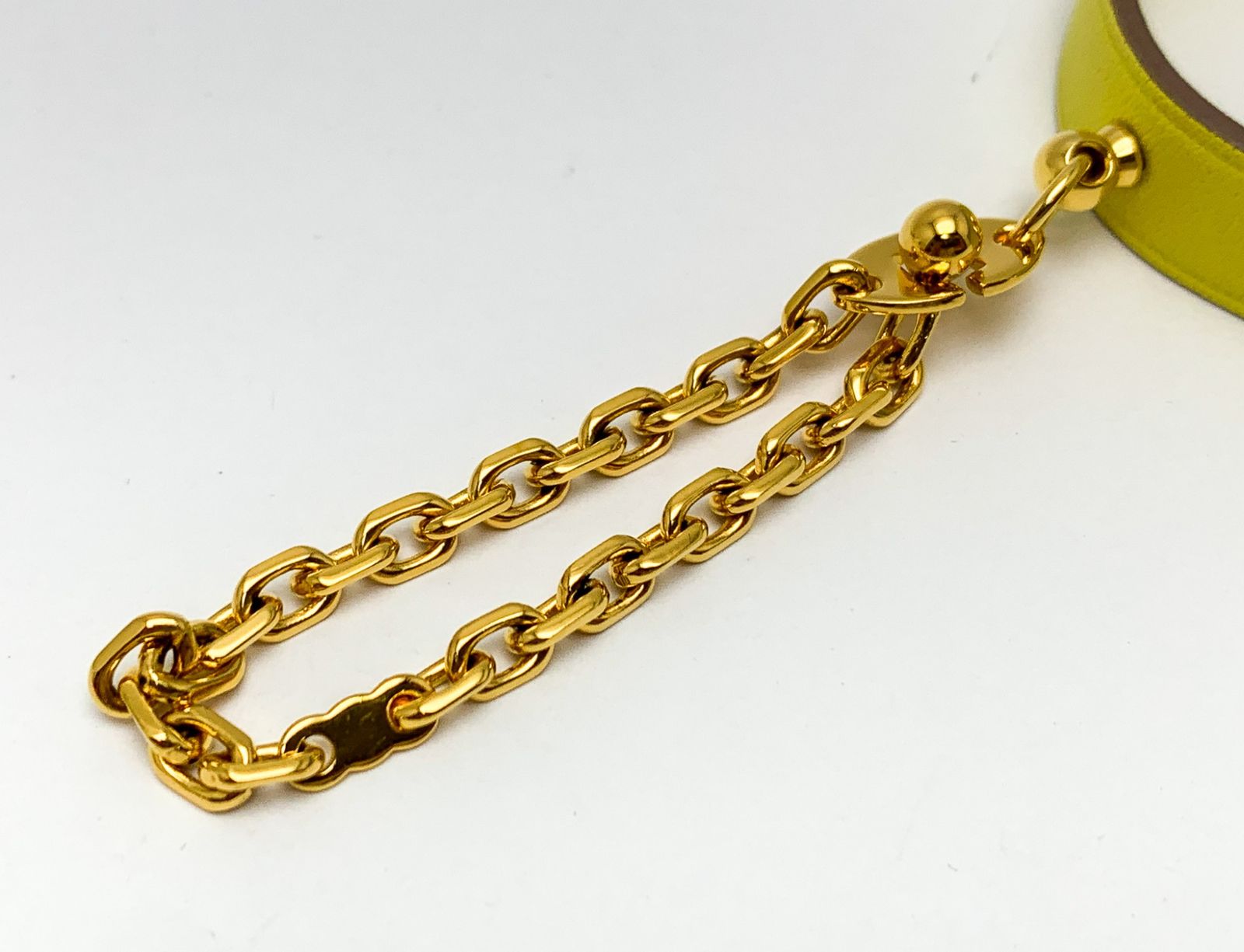 黄色 ゴールド金具