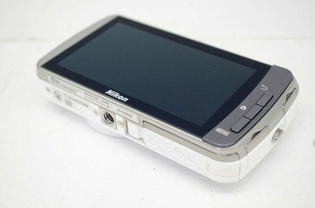 Fujifilm FinePix Z 1000EXRゴールド 本体と充電器付き 富士フイルム