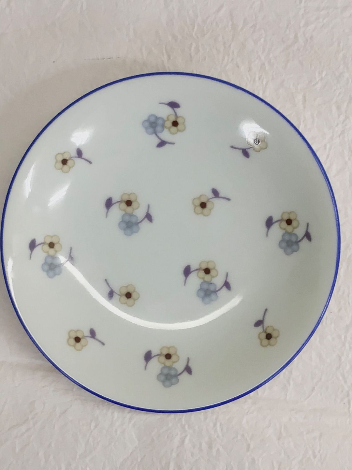 美濃焼 Shinzi katoh シンジカトウ 花柄のイラスト みつあしマシュクー