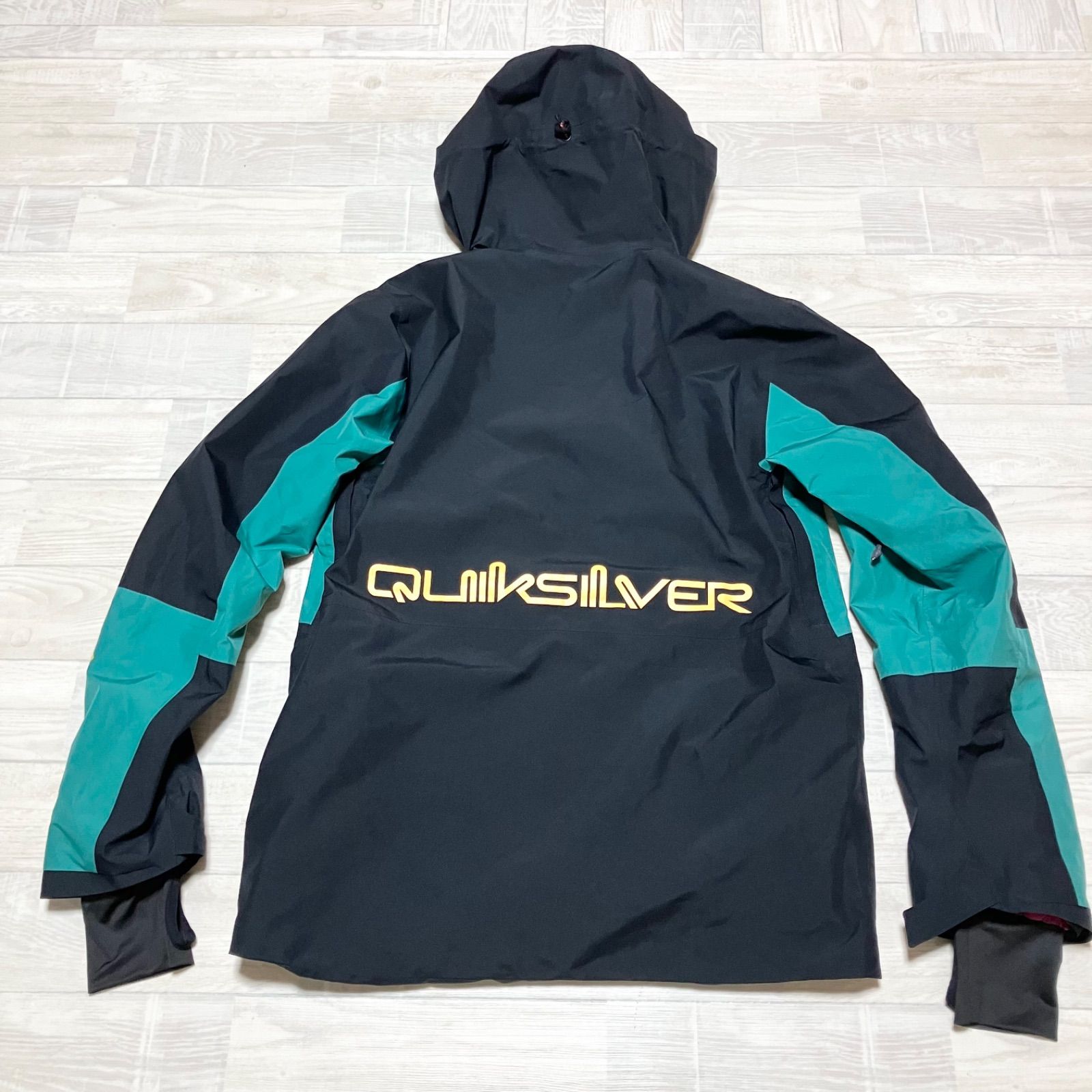 極美品 QUIKSILVER クイックシルバー ゴアテックス スノーボードウェア 