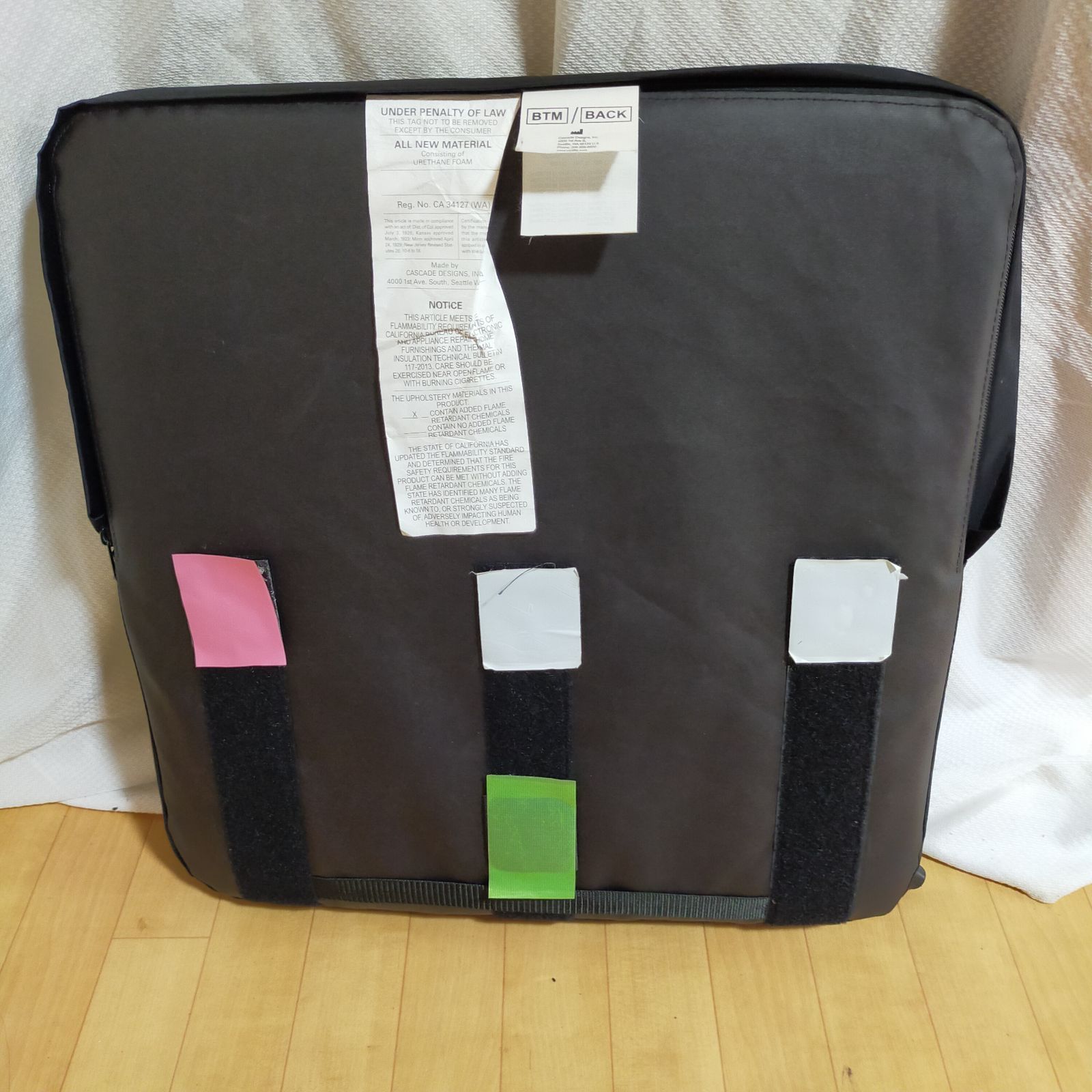 OT-14423 ユーキ トレーディング ソロストレータス 56640 クッション 座布団 床ずれ防止 車いす 車イス 車椅子用 洗浄 消毒済 介護用品