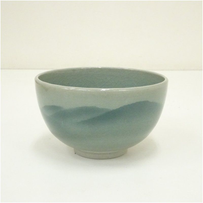 九谷焼 山上義正造 青磁連山茶碗（共箱） 茶道 抹茶 おしゃれ 抹茶茶碗