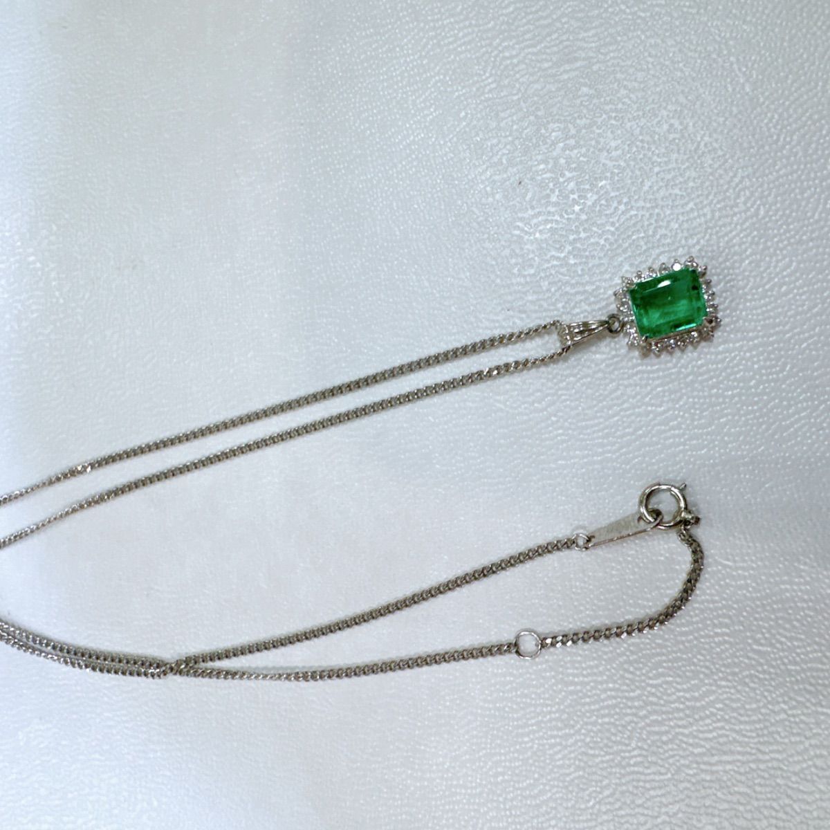 Ptエメラルド1.09ct＆ダイヤ0.18ctネックレス 上質リユース品 - メルカリ