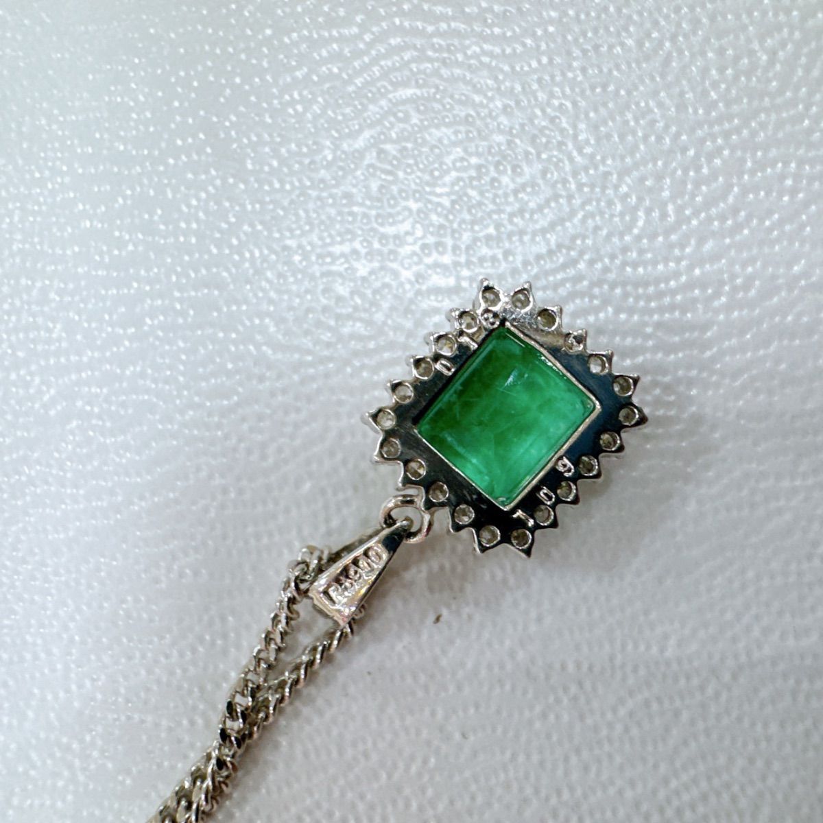 Ptエメラルド1.09ct＆ダイヤ0.18ctネックレス 上質リユース品 - メルカリ