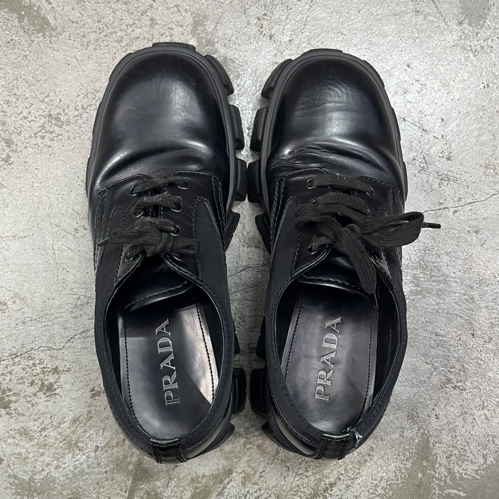 PRADA (2EE342)未使用 モノリス レースアップシューズ サイズ8 黒 
