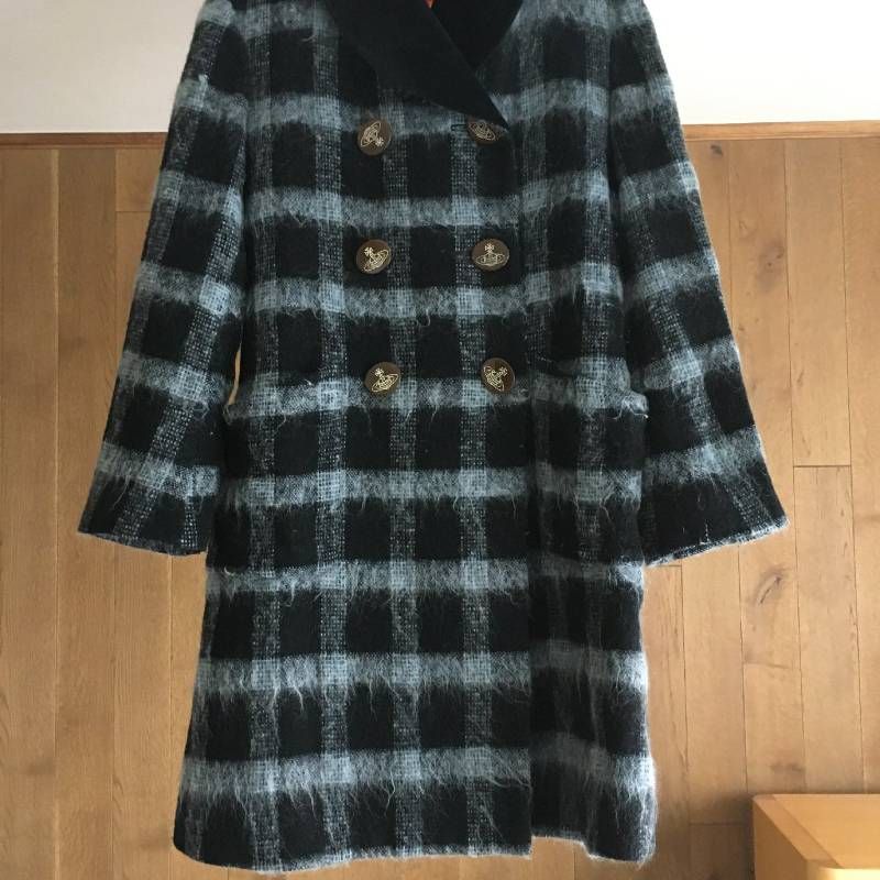 ヴィヴィアン のコート美品 美品 Vivienne Westwoodヴィヴィアンウエストウッド コート2 - メルカリ