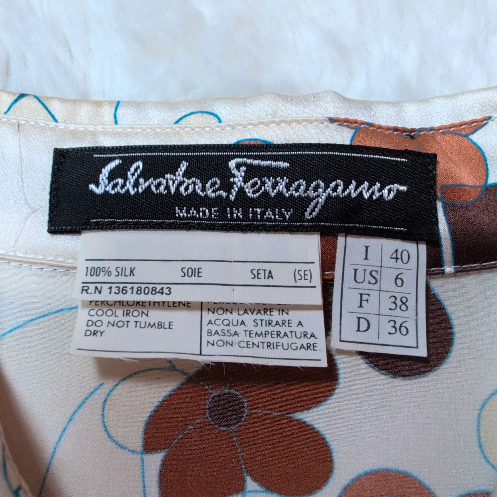 Salvatore Ferragamo フェラガモ ブラウス シャツ シルク100% シェル 