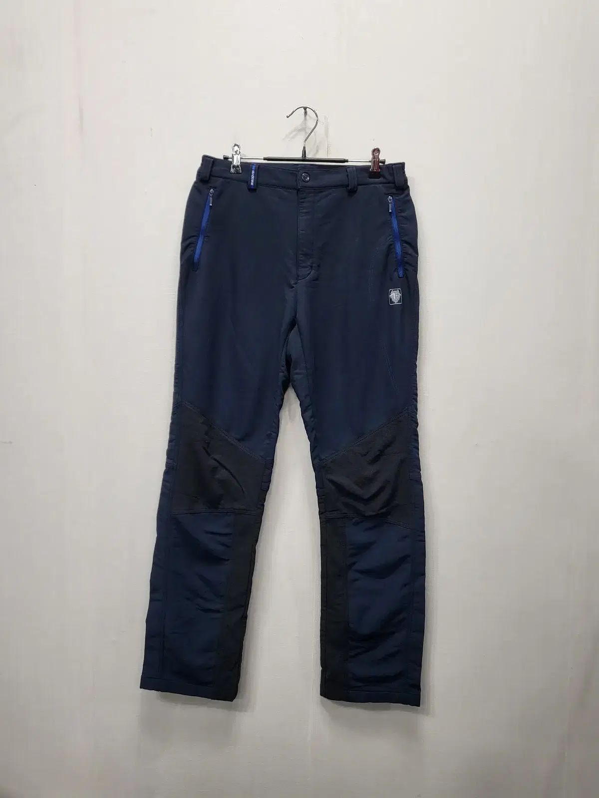 鎌倉彫 佐藤恵仙作 高級桐和箪笥8段引き出し 彫刻花模様