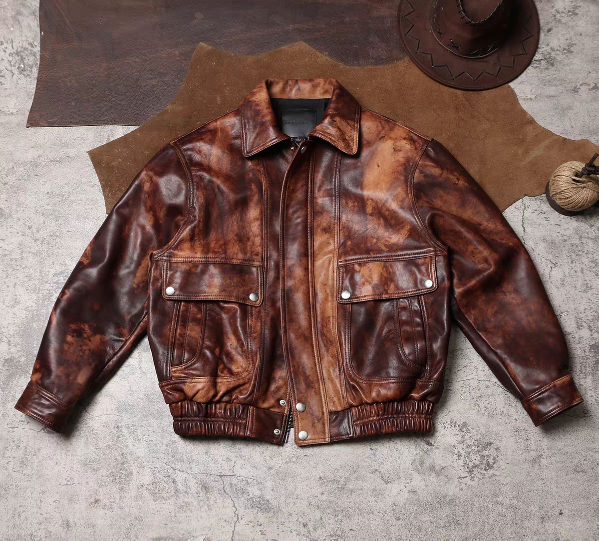全新 レトロ風ユーズド感のある男女兼用レザージャケット オーバーサイズのシープスキンコート 広めの襟デザイン K