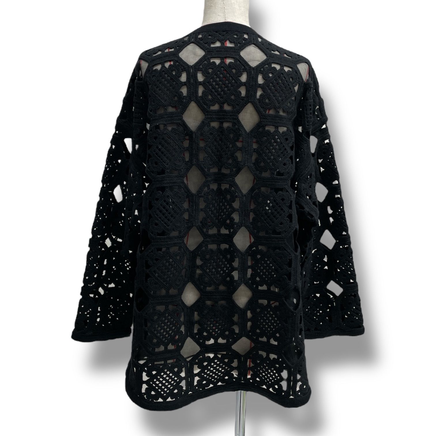 Ballsey ボールジィ スクエアモチーフエンブロイダリー ノーカラー