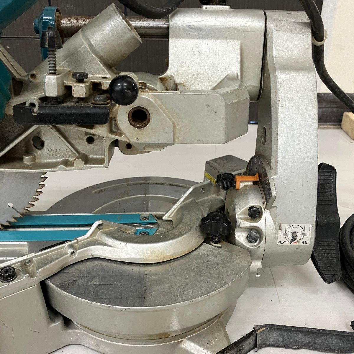 ЗЗMAKITA マキタ 100v 165mm スライド丸のこ LS0613FL ブルー