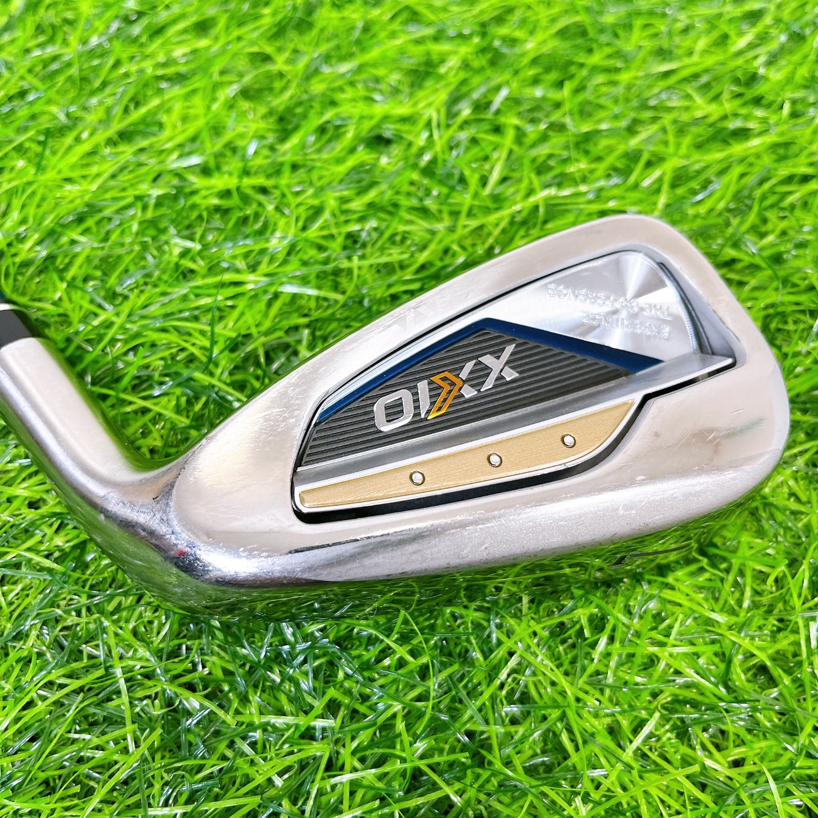 【美品】ゼクシオ XXIO13 MP1300 アイアン 単品 7番 R 右 人気 大人気】XXIO13 MP1300 / ゼクシオ 7番アイアン 単品 右利き R