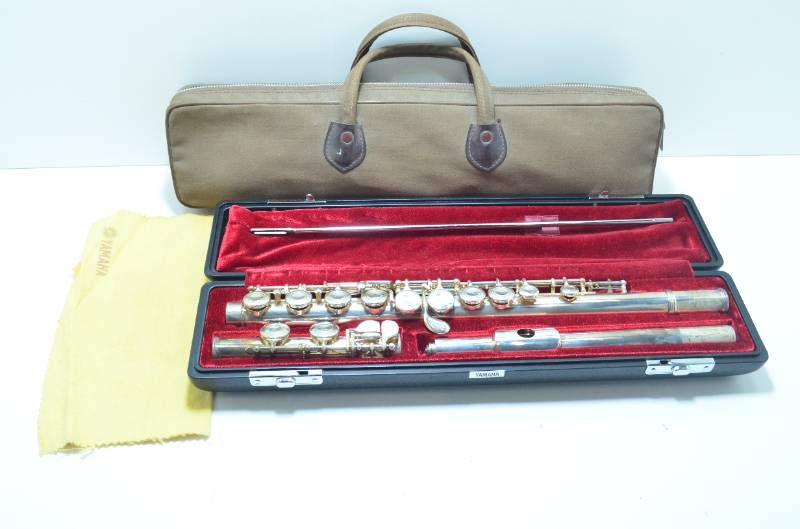 送料無料】YAMAHA ヤマハ フルート YFL-311 頭部管銀製 Eメカ付き