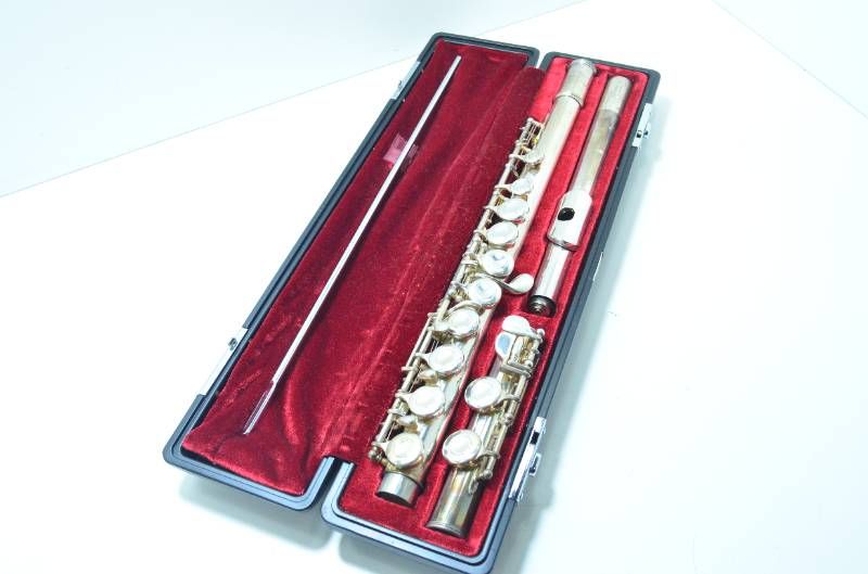 送料無料】YAMAHA ヤマハ フルート YFL-311 頭部管銀製 Eメカ付き