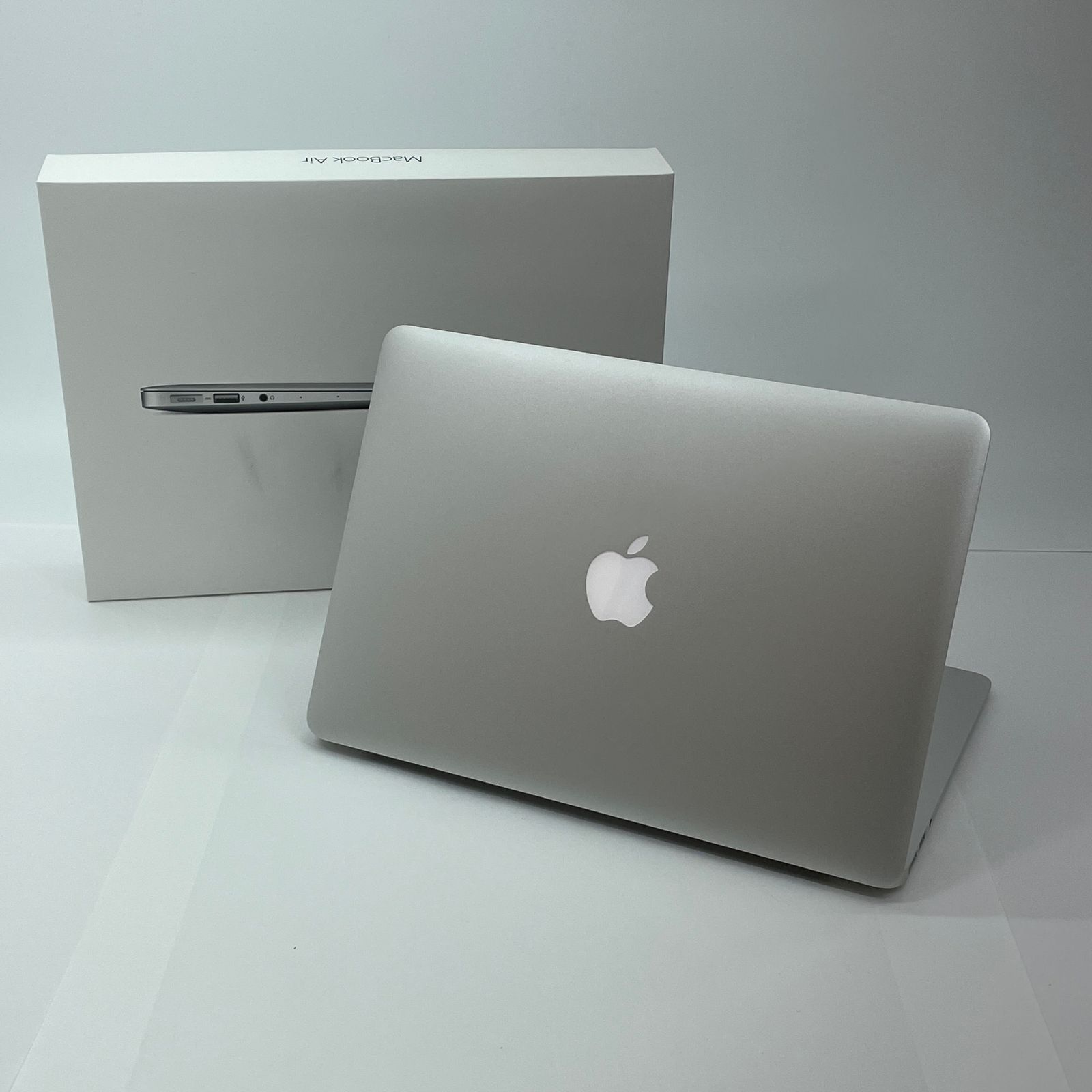 Apple MacBook Air 13インチ Early 2015 Core i5 1.6GHz 8GB 128GB 