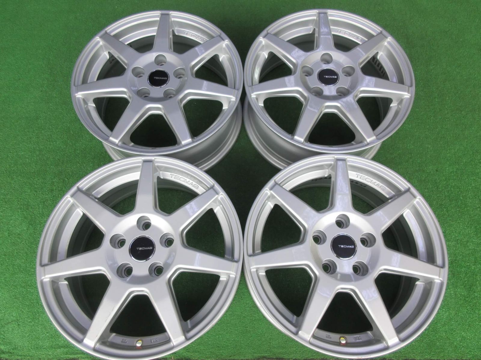 テクマグ タイプ207R 6.5J-16 5H112 +46 ゴルフ、アウディA3用 