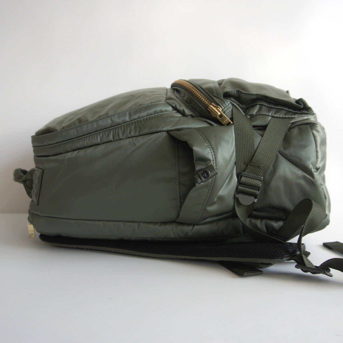 極美品】PORTER 【新型 タンカー リュック】ポーター セージグリーン