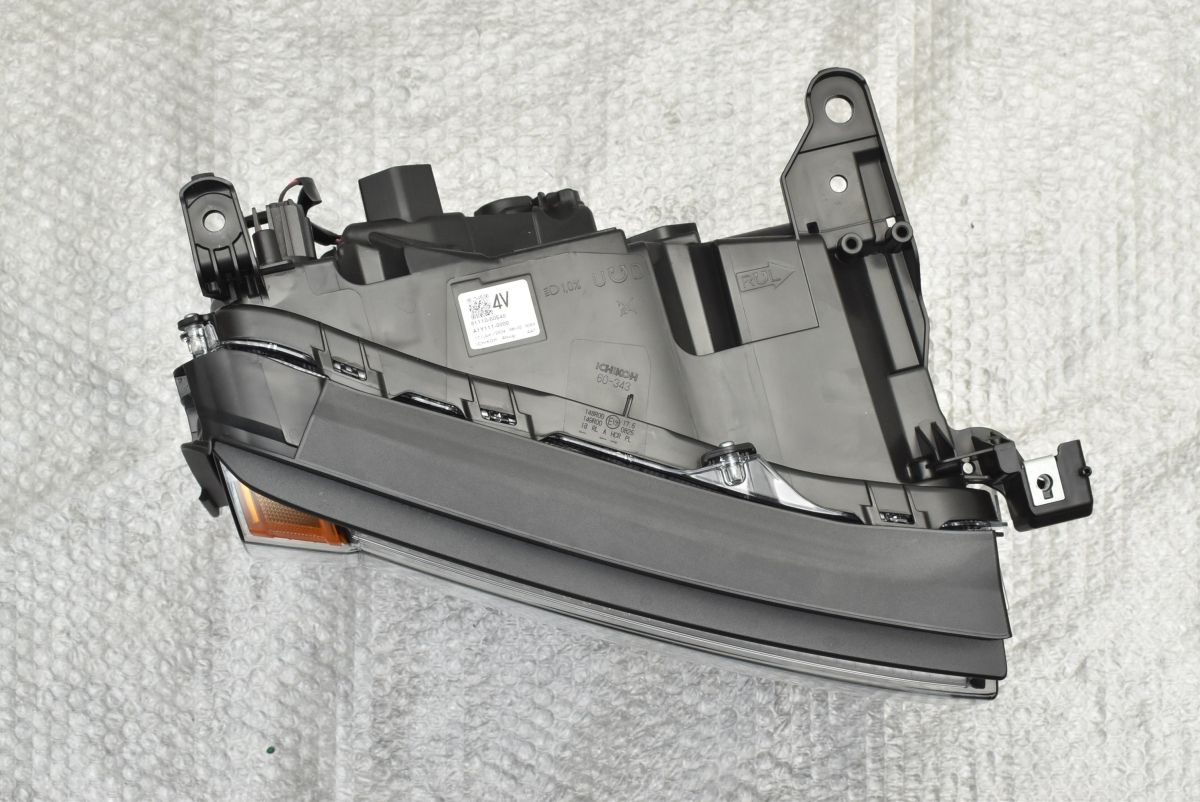 新車外し 美品】トヨタ ランドクルーザー250 VX 純正 LEDヘッドライト